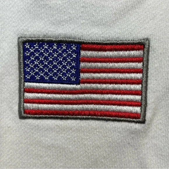 Mighty Fine USA
Embroidered Sweatshirt Womens Size Large White Fleece Pullover - Picture 10 of 12